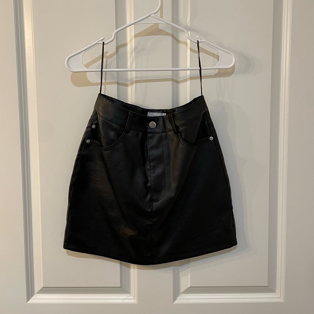 Lioness Black Faux Leather Mini Skirt Size Small